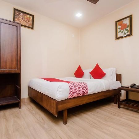 Oyo Shivar Guest House Near Carnival Cinemas Imax Bombay Esterno foto
