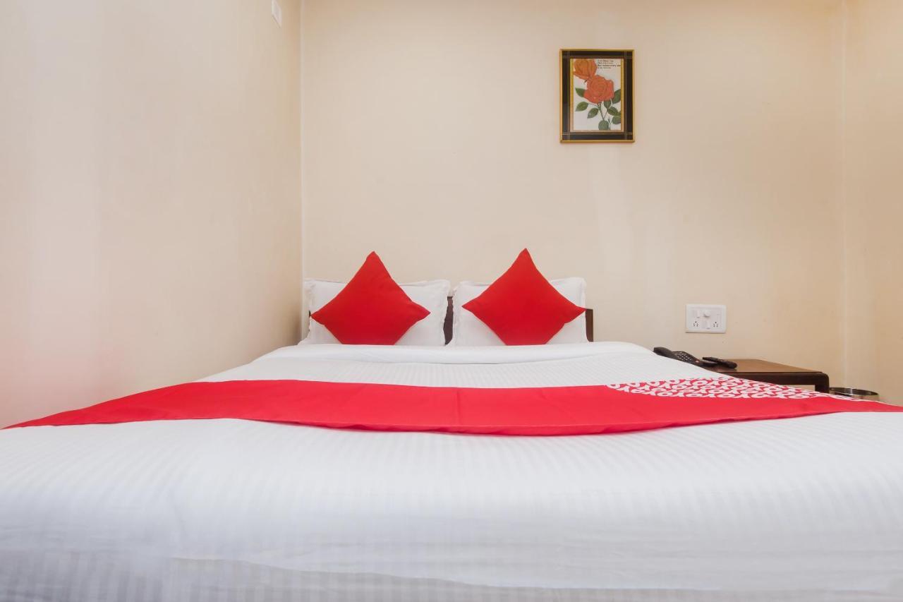 Oyo Shivar Guest House Near Carnival Cinemas Imax Bombay Esterno foto